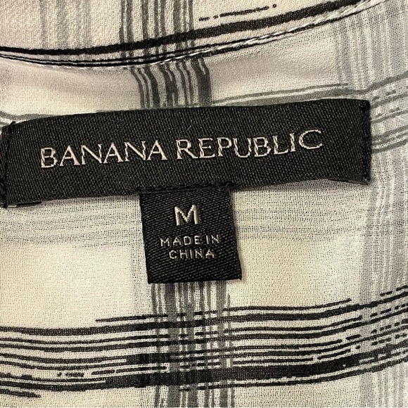 BANANA REPUBLIC NWOT Sheer Plaid Blouse in Cocoon - Picture 4 of 5